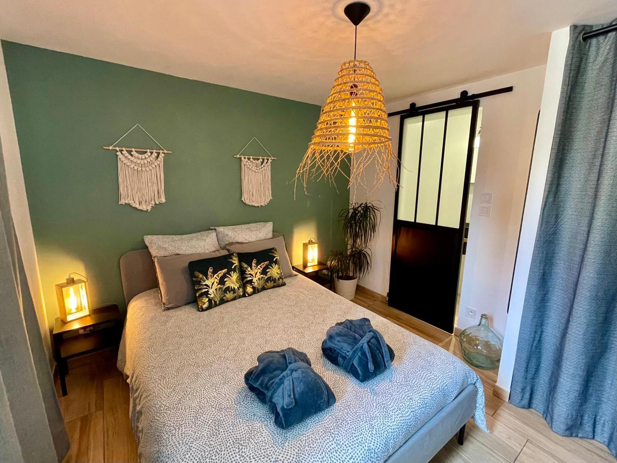 Villa Les Oliviers Spa Privatif باندول المظهر الخارجي الصورة